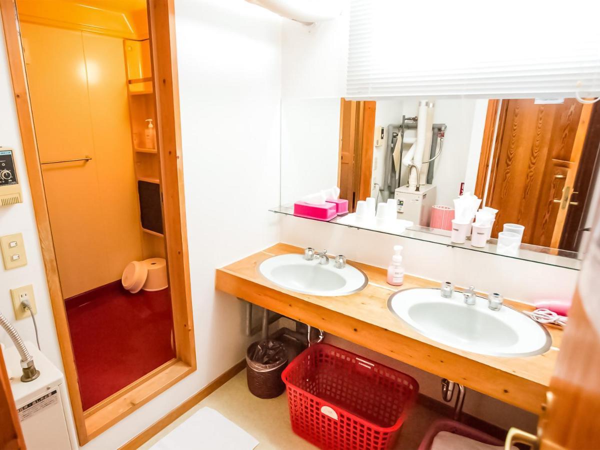 Rusutsu Lodges Pension Lilla Huset Niseko Luaran gambar