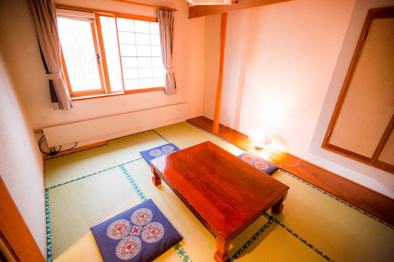 Rusutsu Lodges Pension Lilla Huset Niseko Luaran gambar